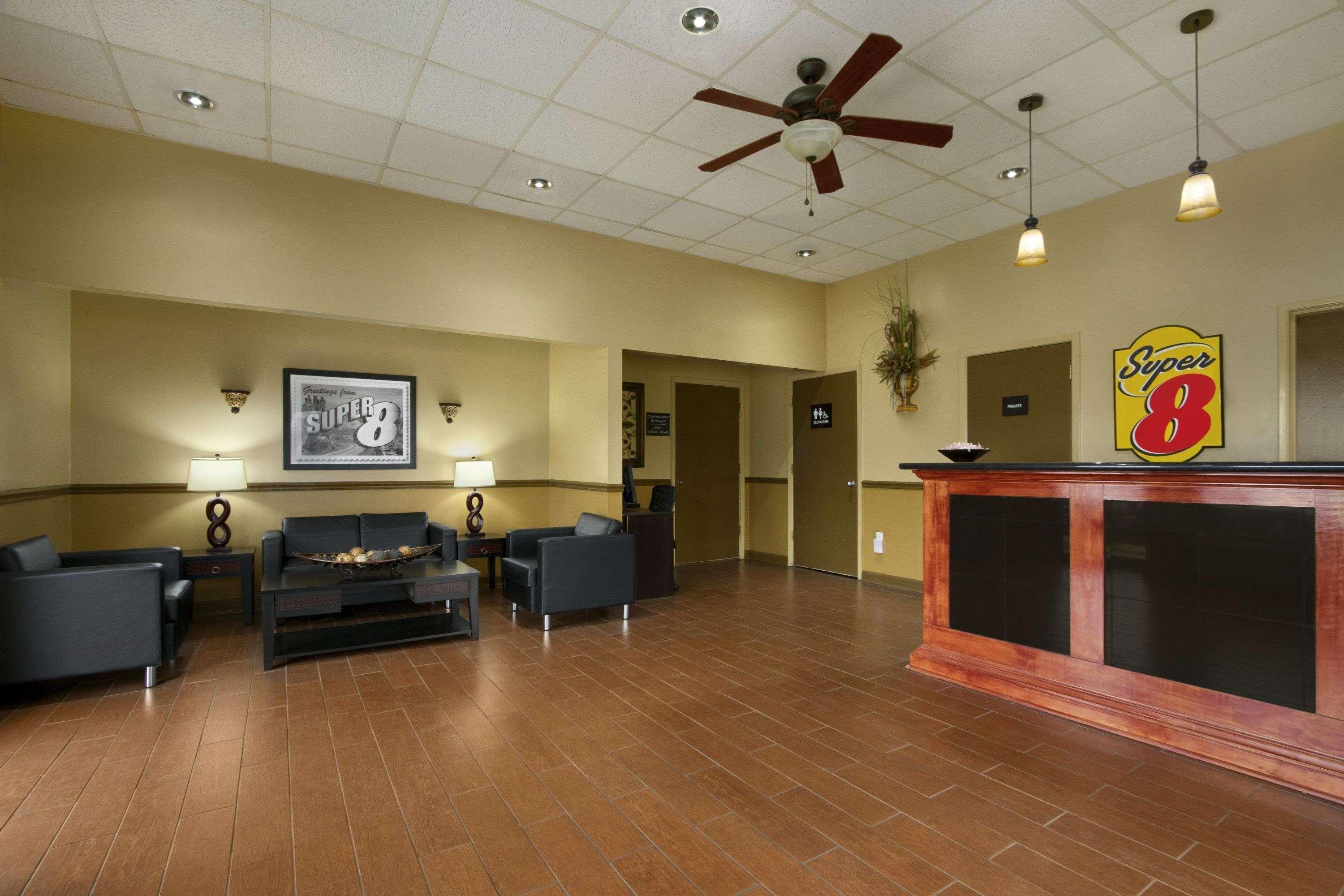 במוטל Super 8 By Wyndham-Tupelo Airport מראה חיצוני תמונה
