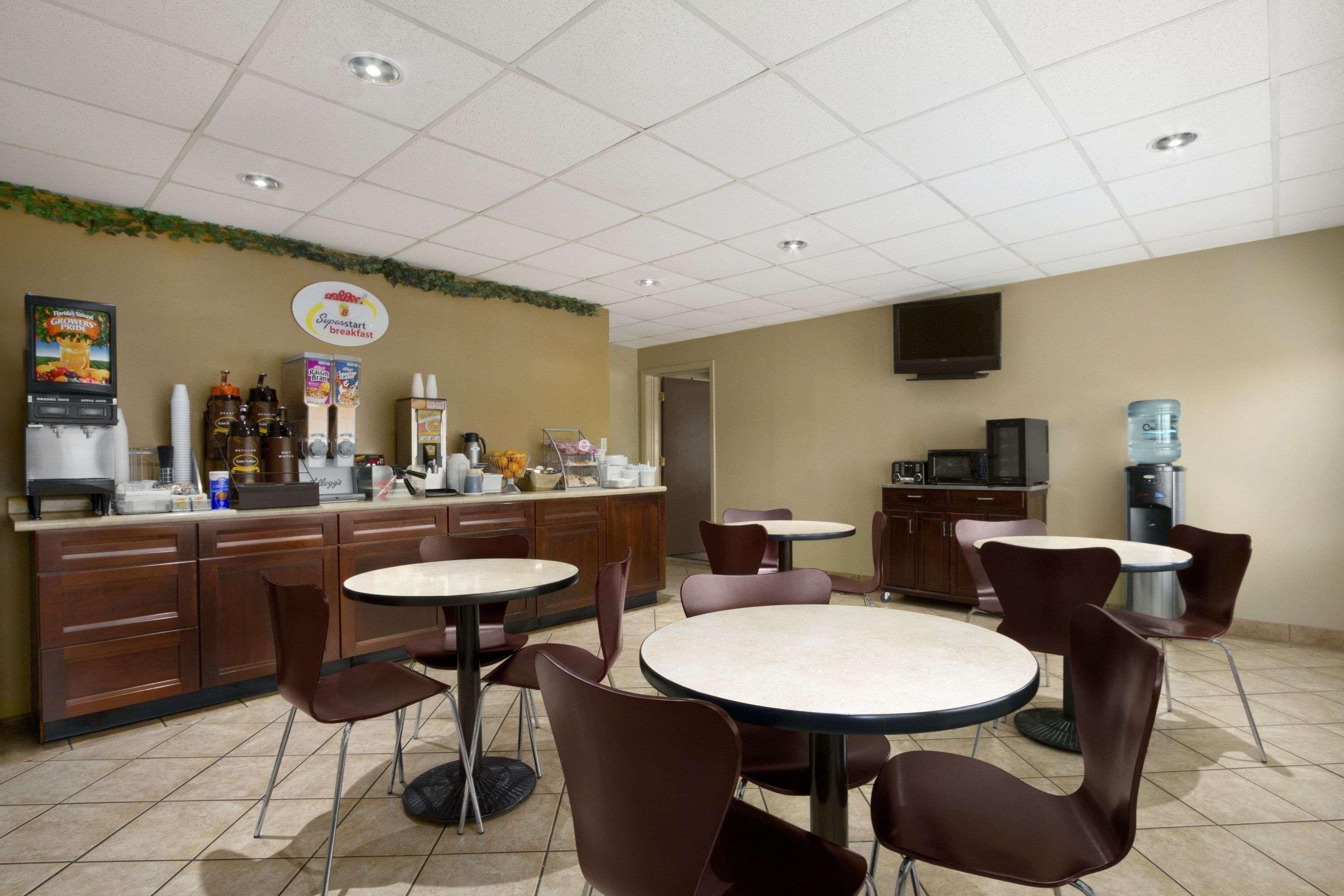 במוטל Super 8 By Wyndham-Tupelo Airport מראה חיצוני תמונה