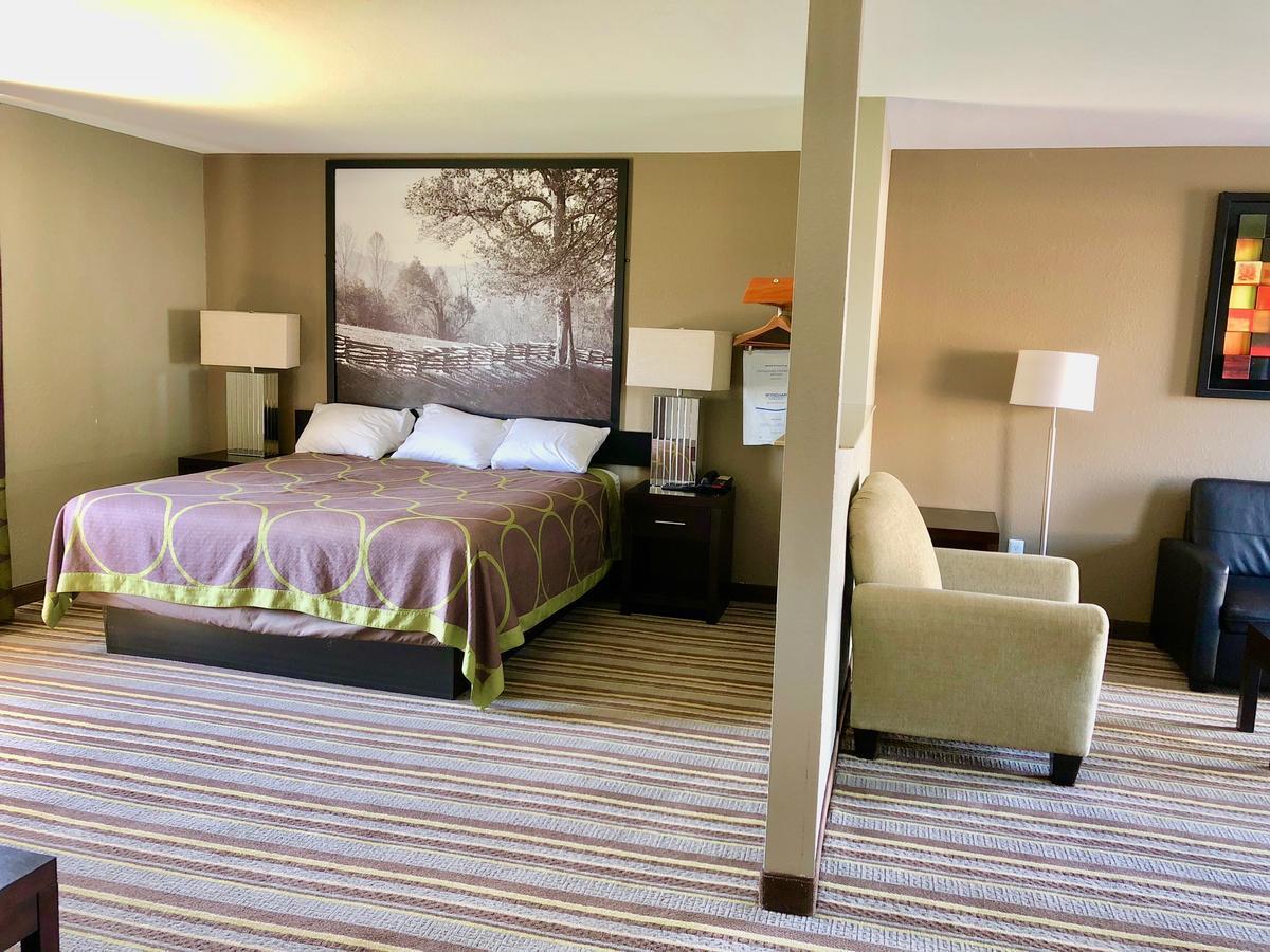 במוטל Super 8 By Wyndham-Tupelo Airport מראה חיצוני תמונה