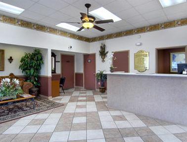 במוטל Super 8 By Wyndham-Tupelo Airport מראה פנימי תמונה